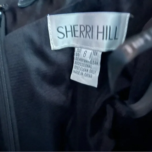 Sherri Hill Black Strapless Mini Dress - Picture 2 of 4